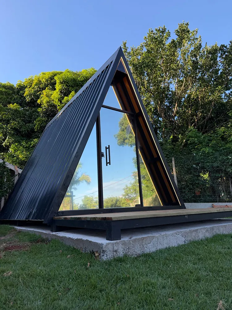 Fachada frontal do chalé